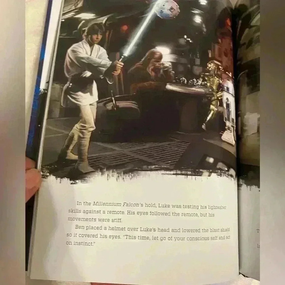 4Star Wars hardcover books NWOT Never read. 11 x 14 - Picture 4 of 8